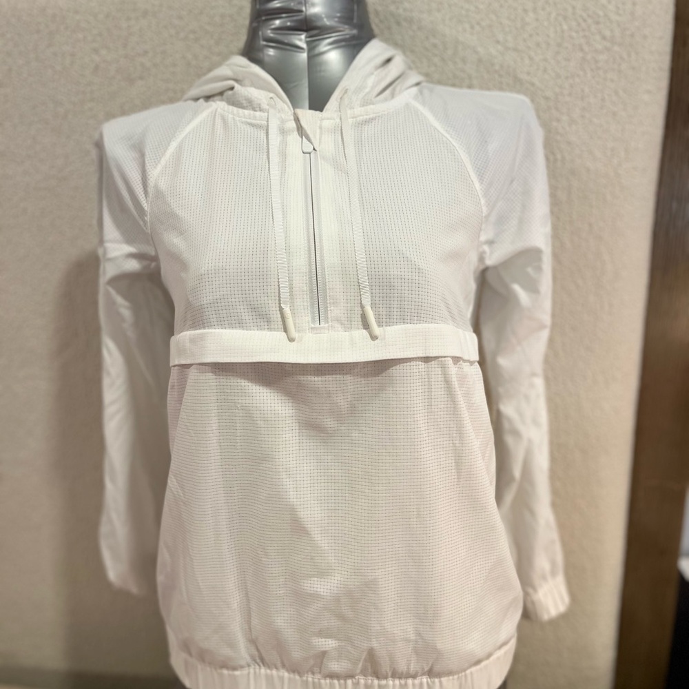 Lululemon pack light 1/2 zip pullover  Hooded Lightweight backpack convertible
